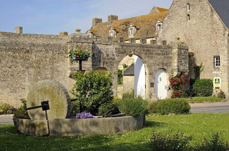 Domaine De La Ranconniere Et De Mathan Crepon Exterior photo